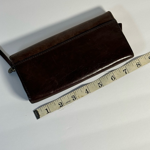 Hobo Brown Leather Wallet - Picture 8 of 10